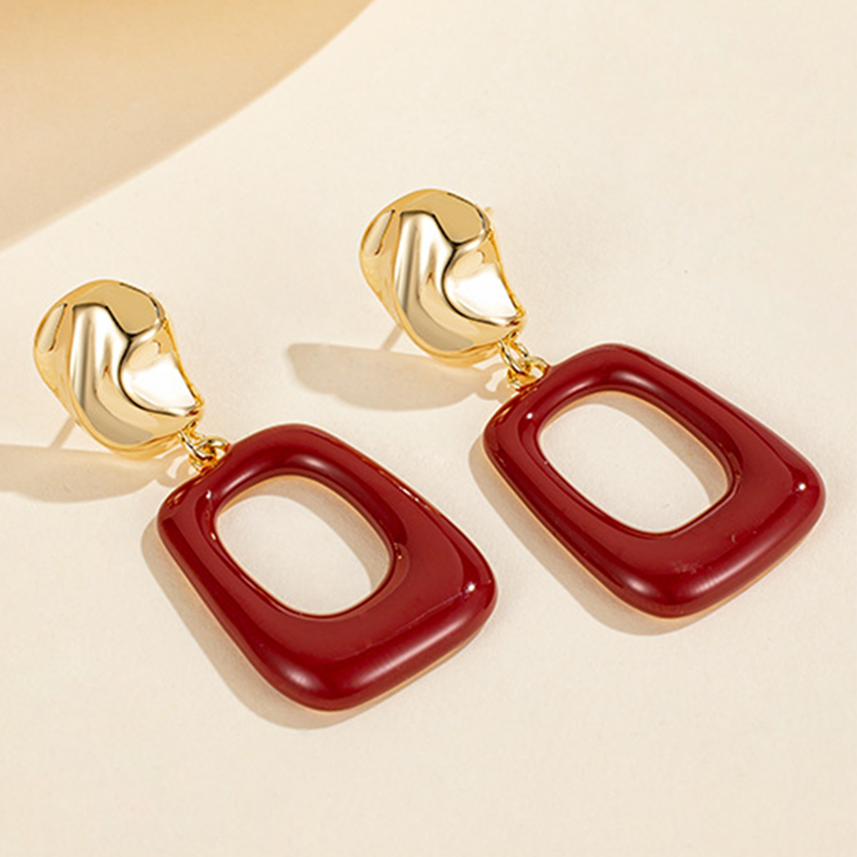 Hollow geometric red simple square earrings